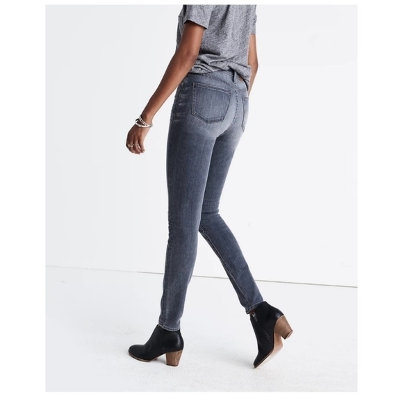 Madewell 9" High-Rise Skinny Jeans in Shaw Wash - Picture 1 of 7
